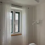 Basil Street - Free Parking Apartman Šibenik