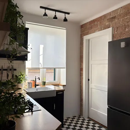 Basil Street - Free Parking Šibenik