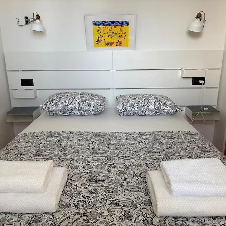 Basil Street - Free Parking Apartman