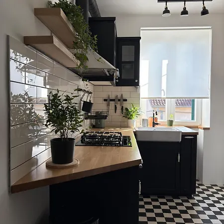 Basil Street - Free Parking Διαμέρισμα Σίμπενικ